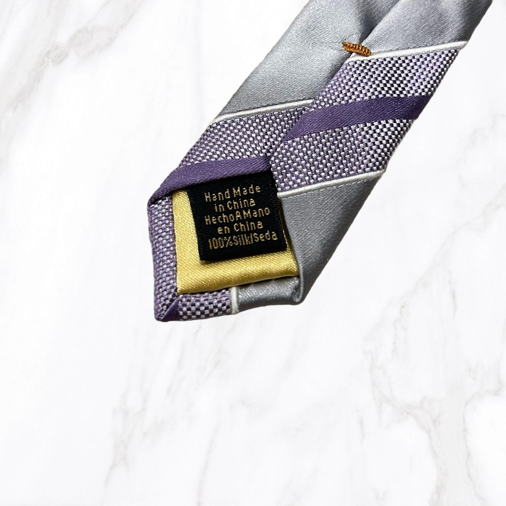Donald J. Trump Signature Collection Purple & Gray‎ 100% Silk Tie, OS - Picture 3 of 5